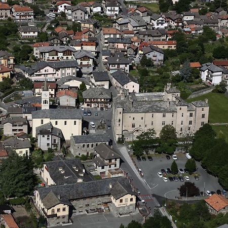 Issogne Il Pellegrino B&B 외부 사진