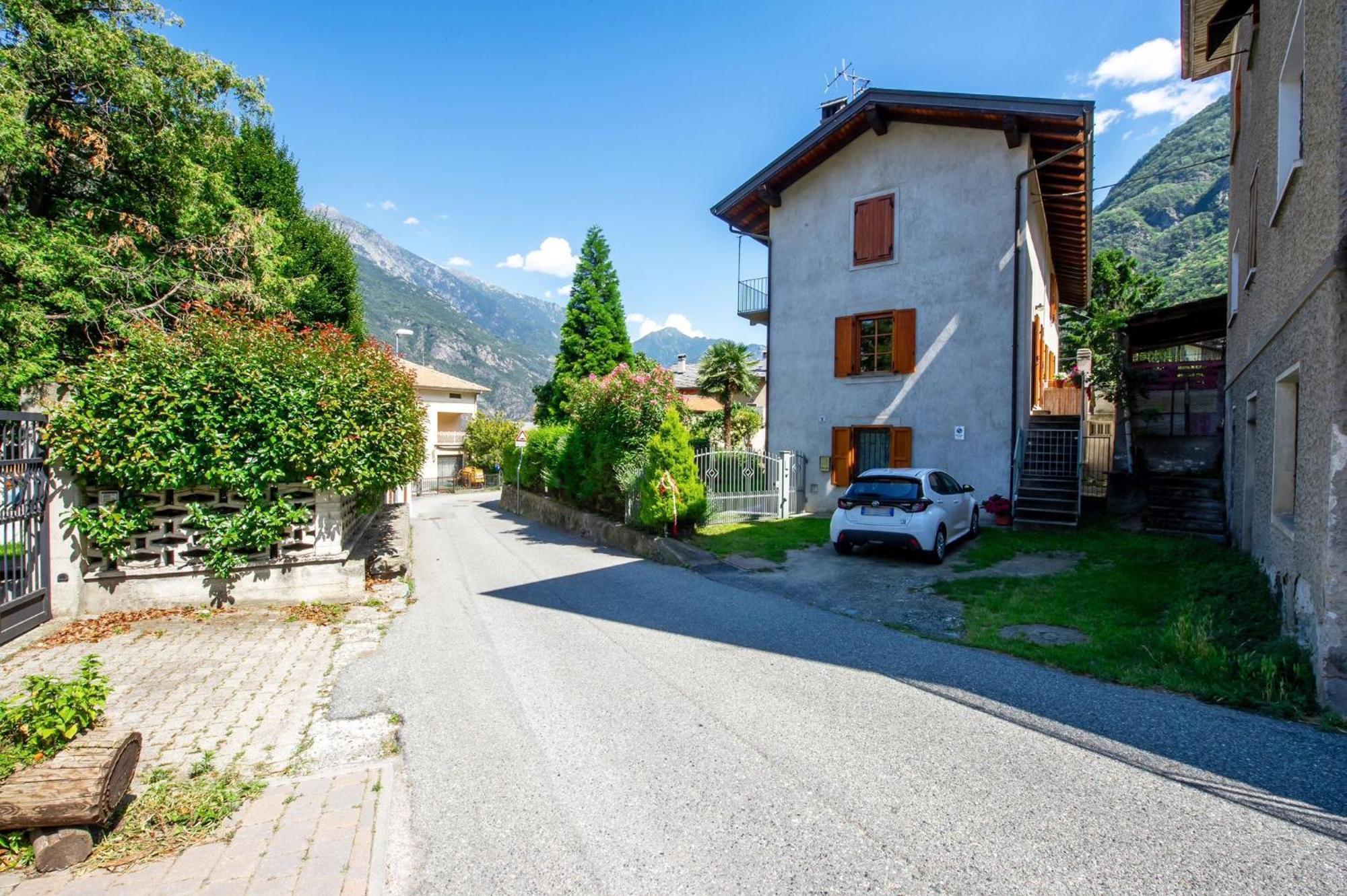 Issogne Il Pellegrino B&B 외부 사진